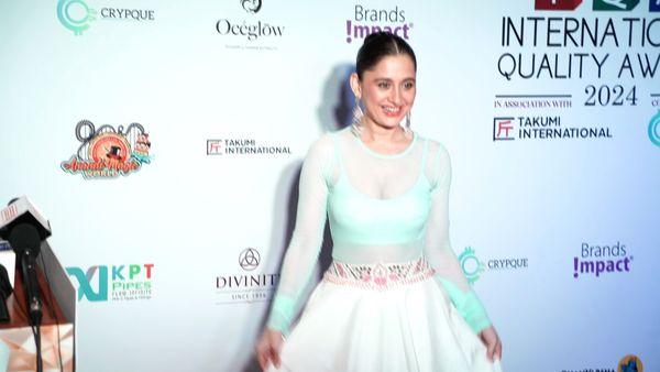 sanjeeda-sheikh-dazzled-on-the-red-carpet-at-the-3rd-edition-of-the-international-quality-awards